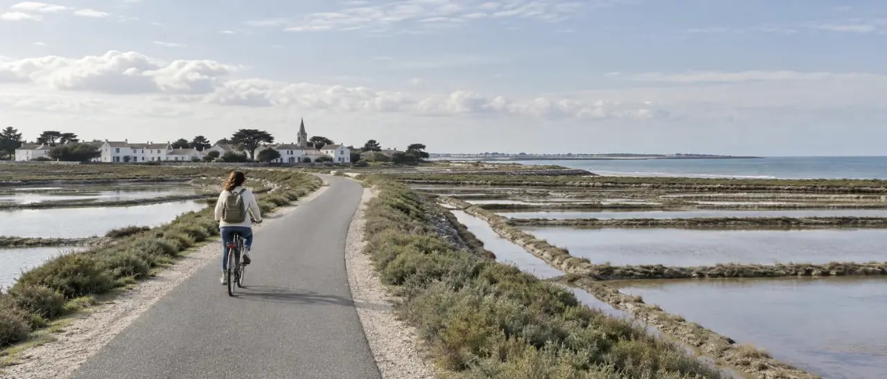 Où partir seule en France : escapade à vélo sur l'Île de Ré